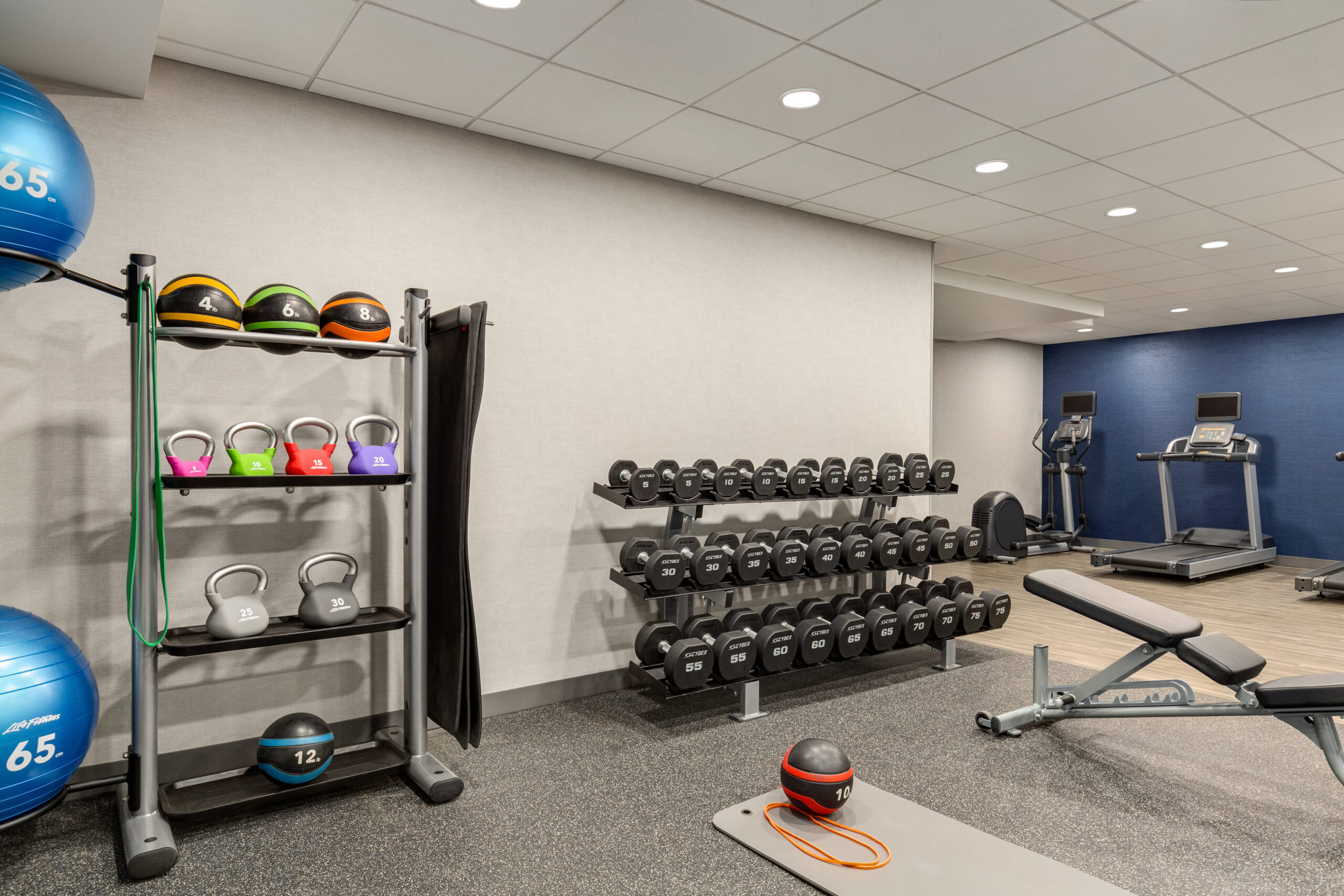 Fitness-Center-1613970