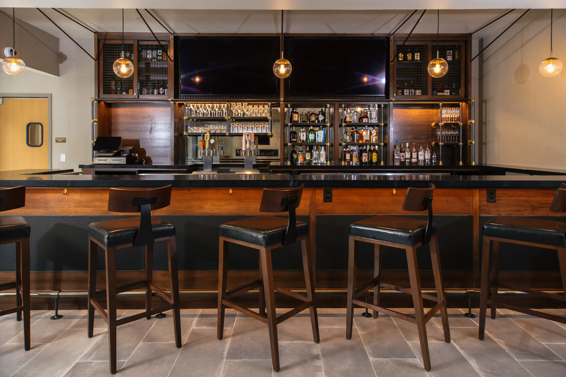 Four Points, Deadwood