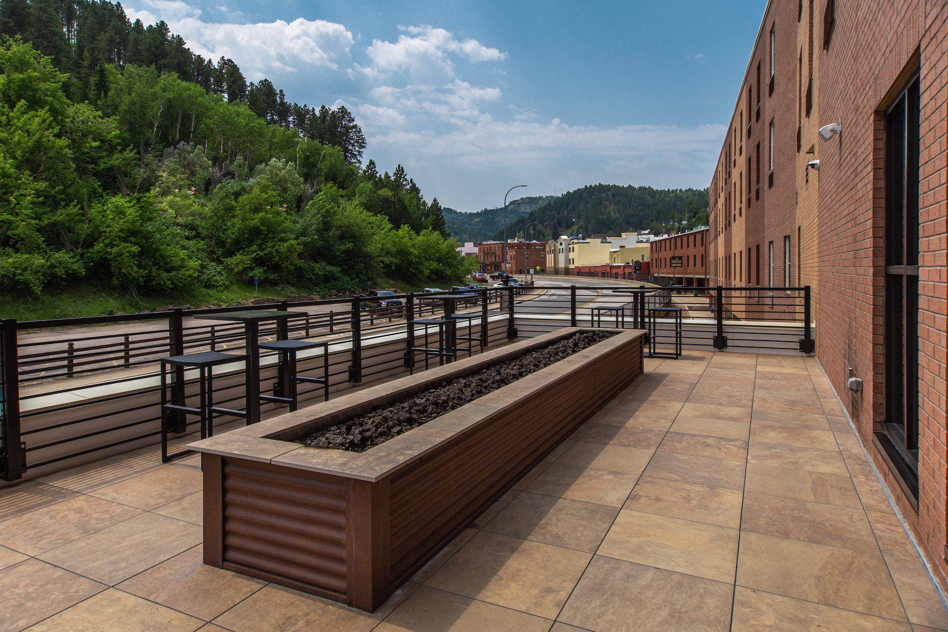 Four Points, Deadwood